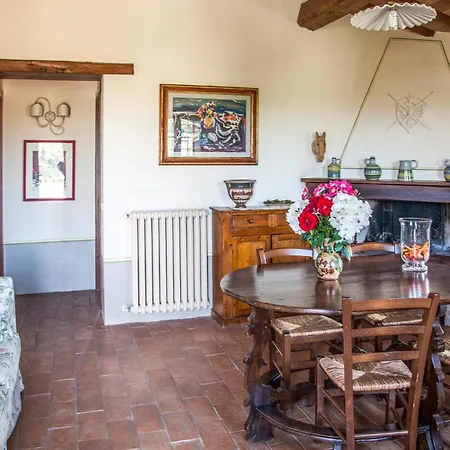 2 Bedroom Gorgeous In Апартаменты Allerona